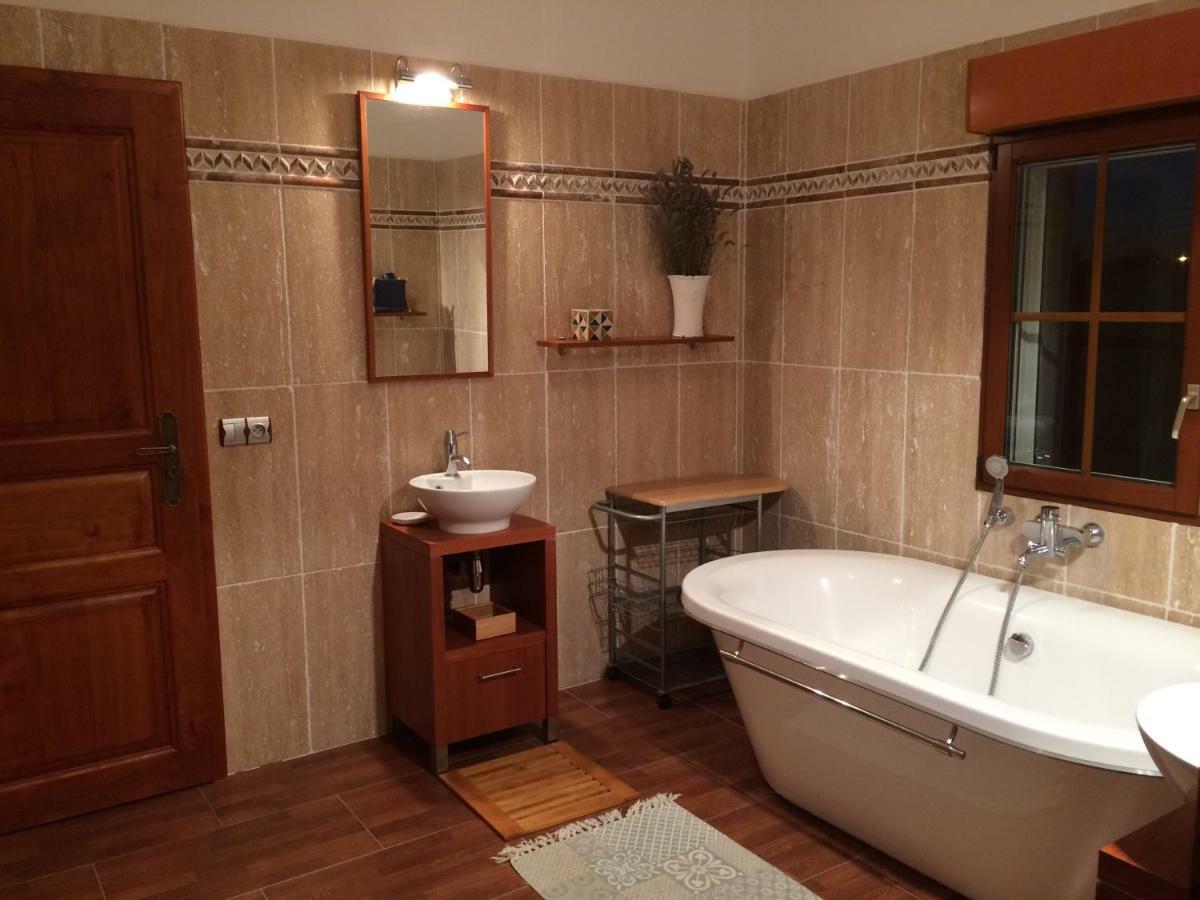 Cottage La Villa Bolero Сен-Сир-сюр-Лоар Екстериор снимка
